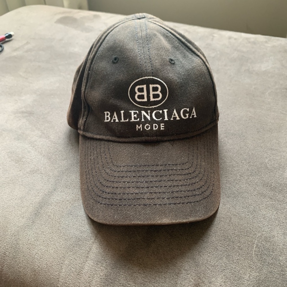 Balenciaga Cap